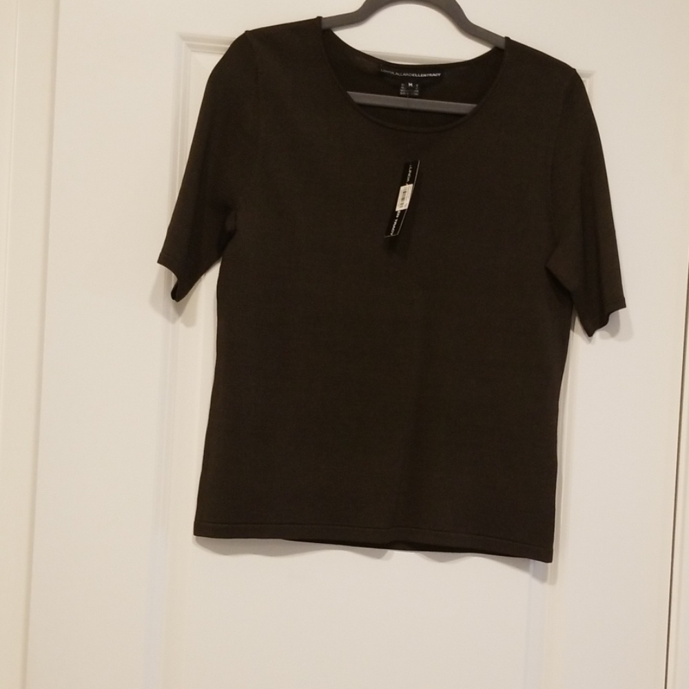 Linda Allard Ellen Tracy 100% silk short sleeve to